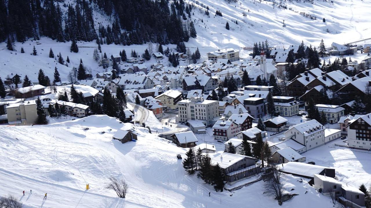 Villa Basecamp Andermatt Extérieur photo